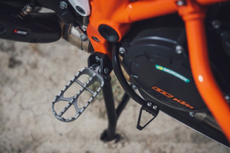 画像2: FACTORY RACING FOOTPEG SET (2)