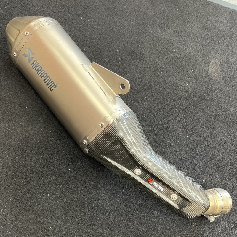 画像1: 【USED】AKRAPOVIČ "SLIP-ON LINE" (1)