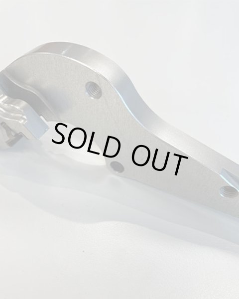 画像4: BRAKE CALIPER SUPPORT (4)